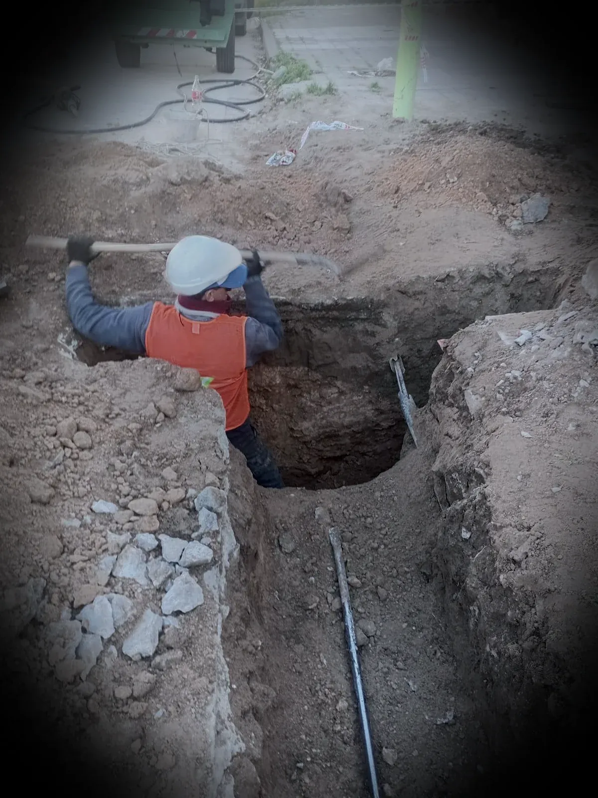 Tendido subterráneo de fibra en zona urbana