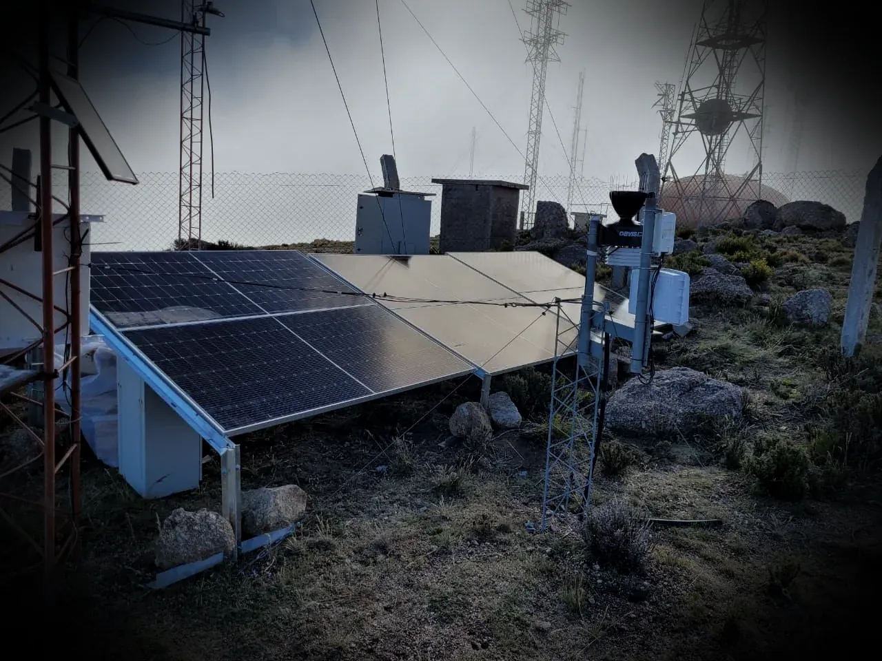 Sitio remoto con energía autónoma